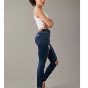 American Eagle, the dream Jean curvy high-rise jegging size 6